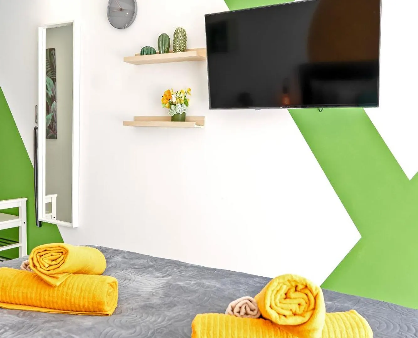 Apart Hotel Ponderosa With A Pool & View, Studio 226 Playa Feñabe